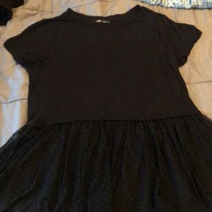 Black shirt sleeve shirt with lace skirt